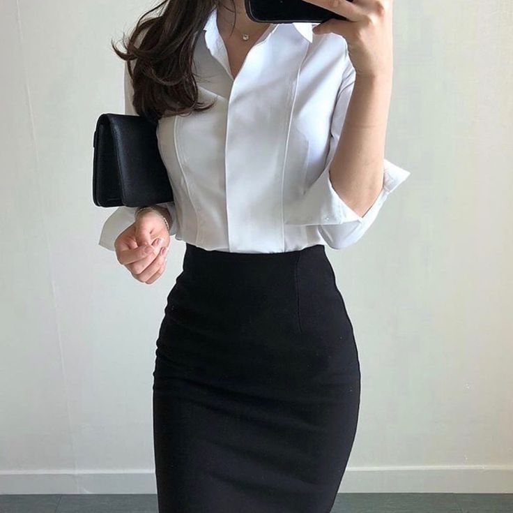 accessorizing a black pencil skirt outfit