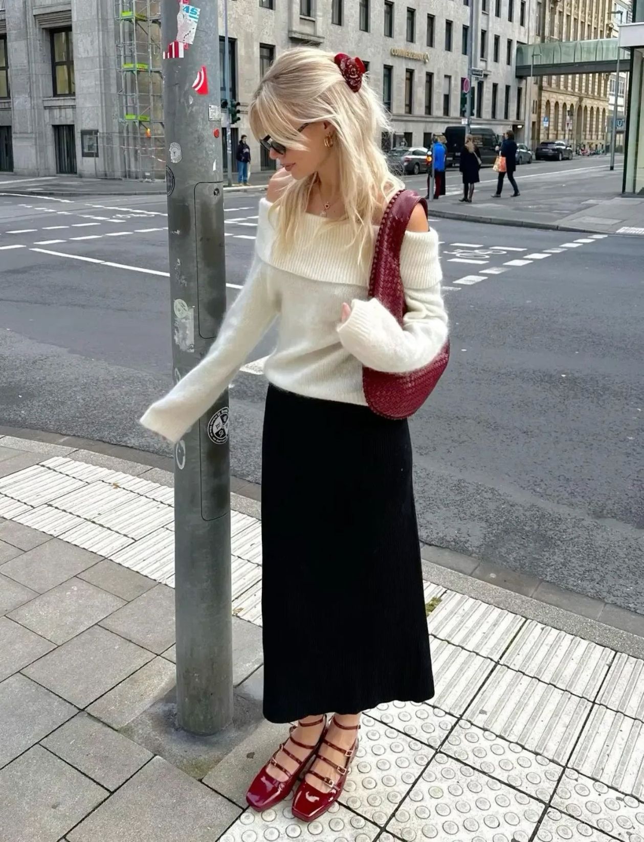 accessorizing outfits with red boots