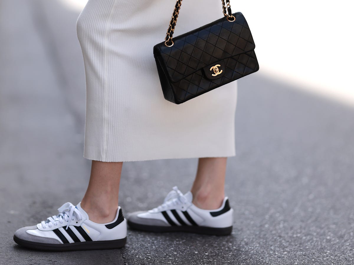 Adidas sneakers outfit ideas 0062