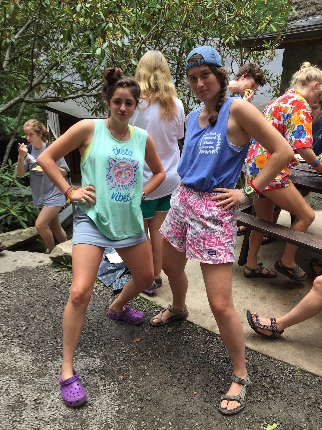 affordable camp counselor outfit ideas for budget-conscious campers