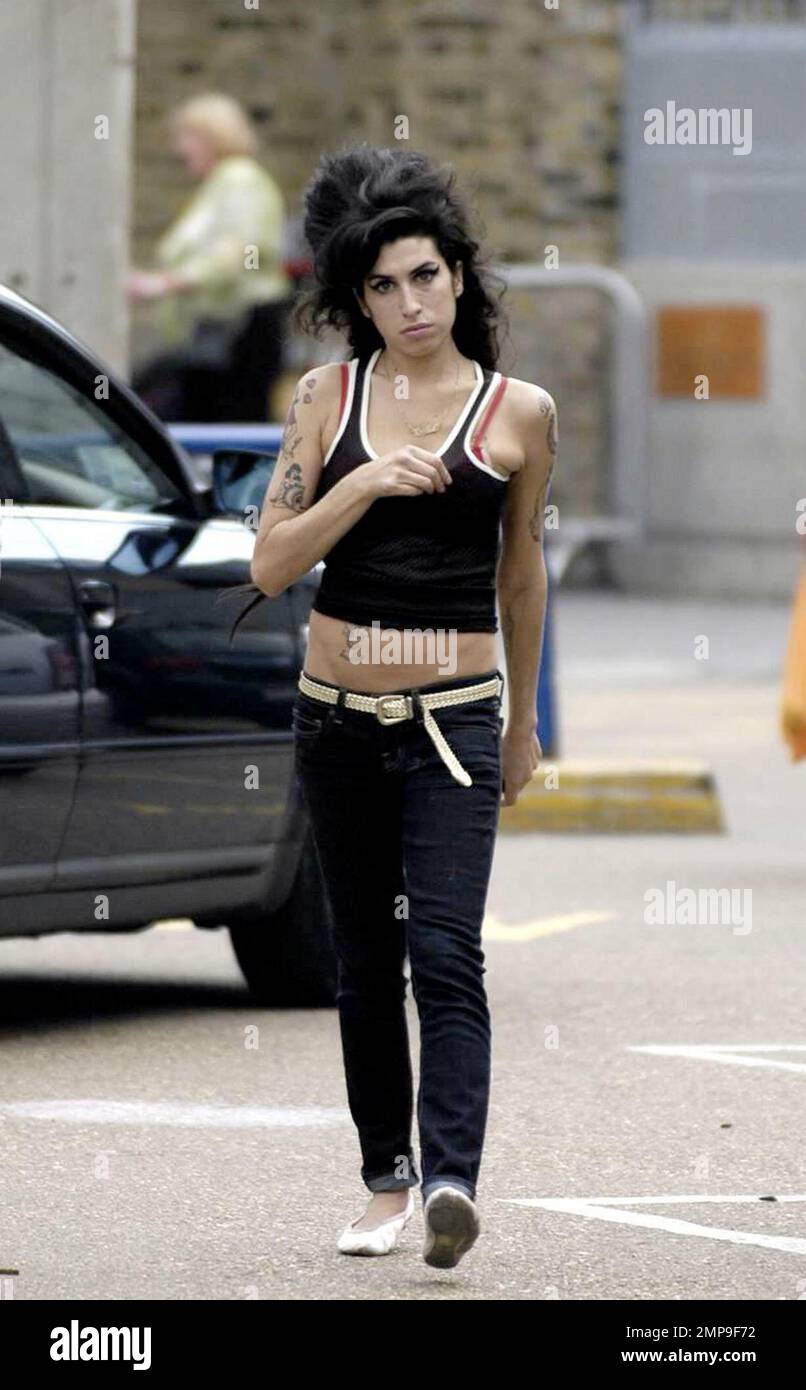 Amy Winehouse outfit ideas 0068