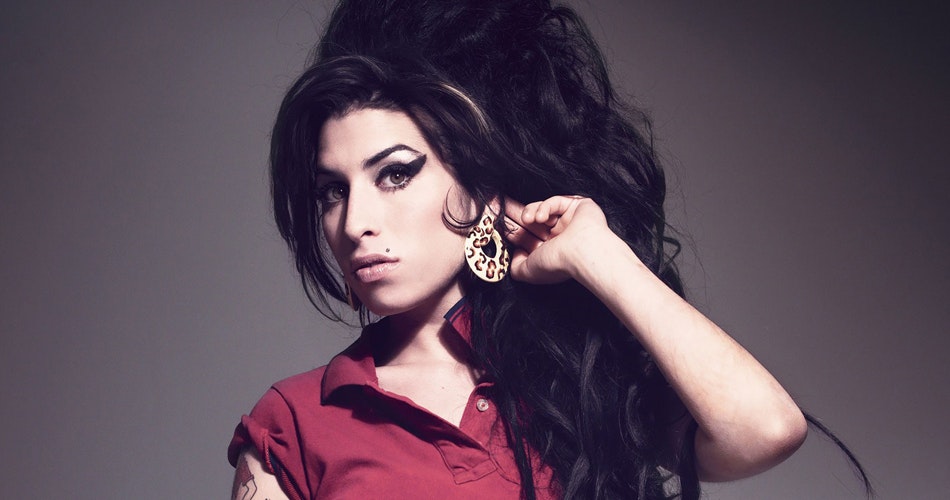 Amy Winehouse outfit ideas 0099