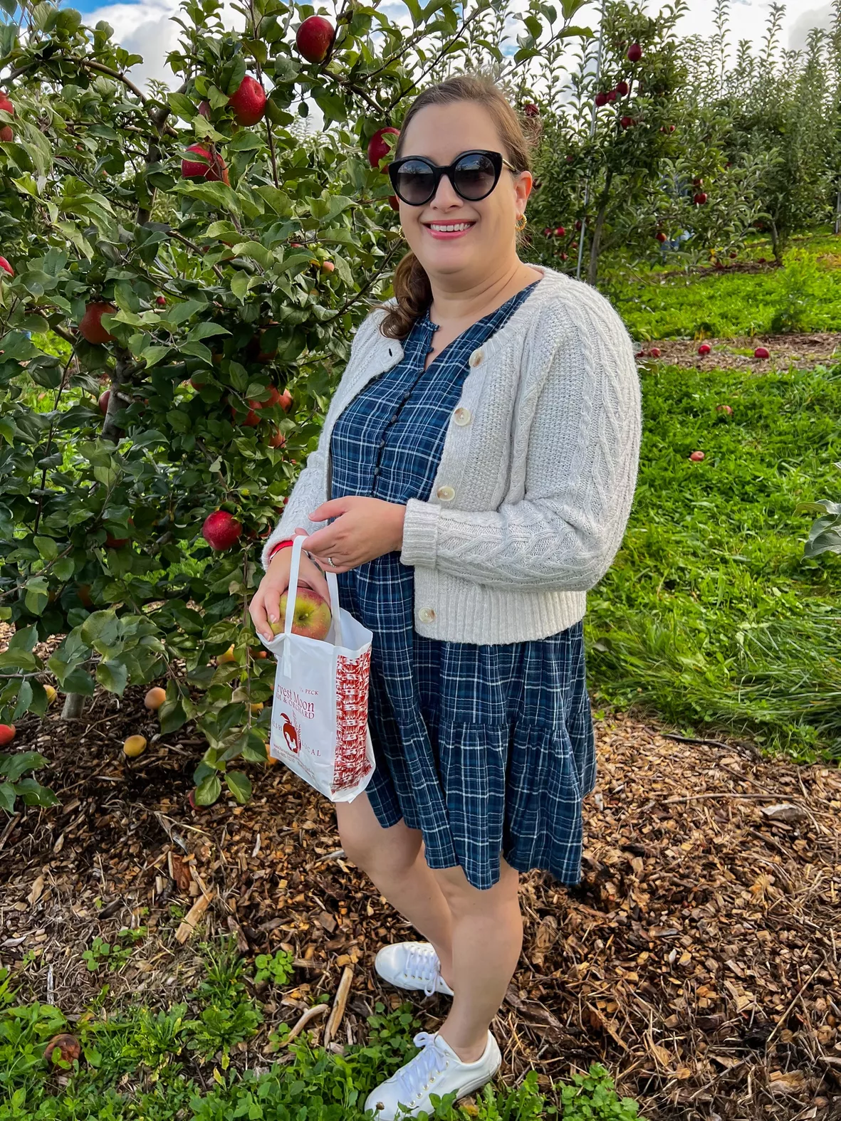 apple picking outfit ideas 0048