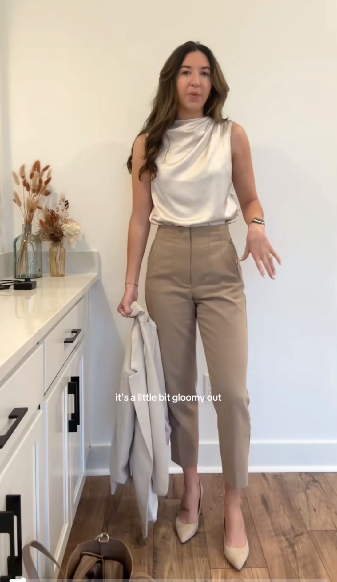 beige pants outfit ideas 0002