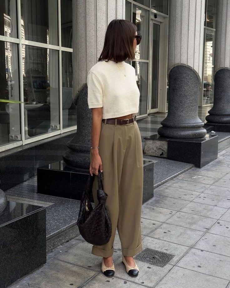 beige pants outfit ideas 0032