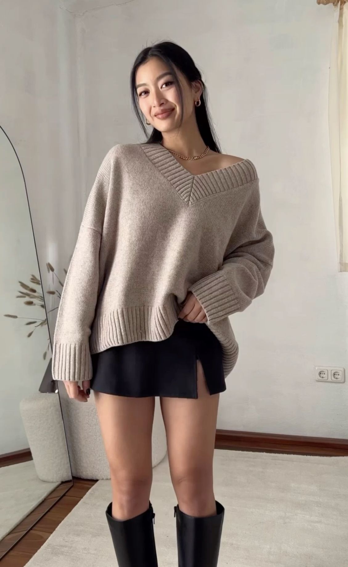 beige sweater outfit ideas 0027