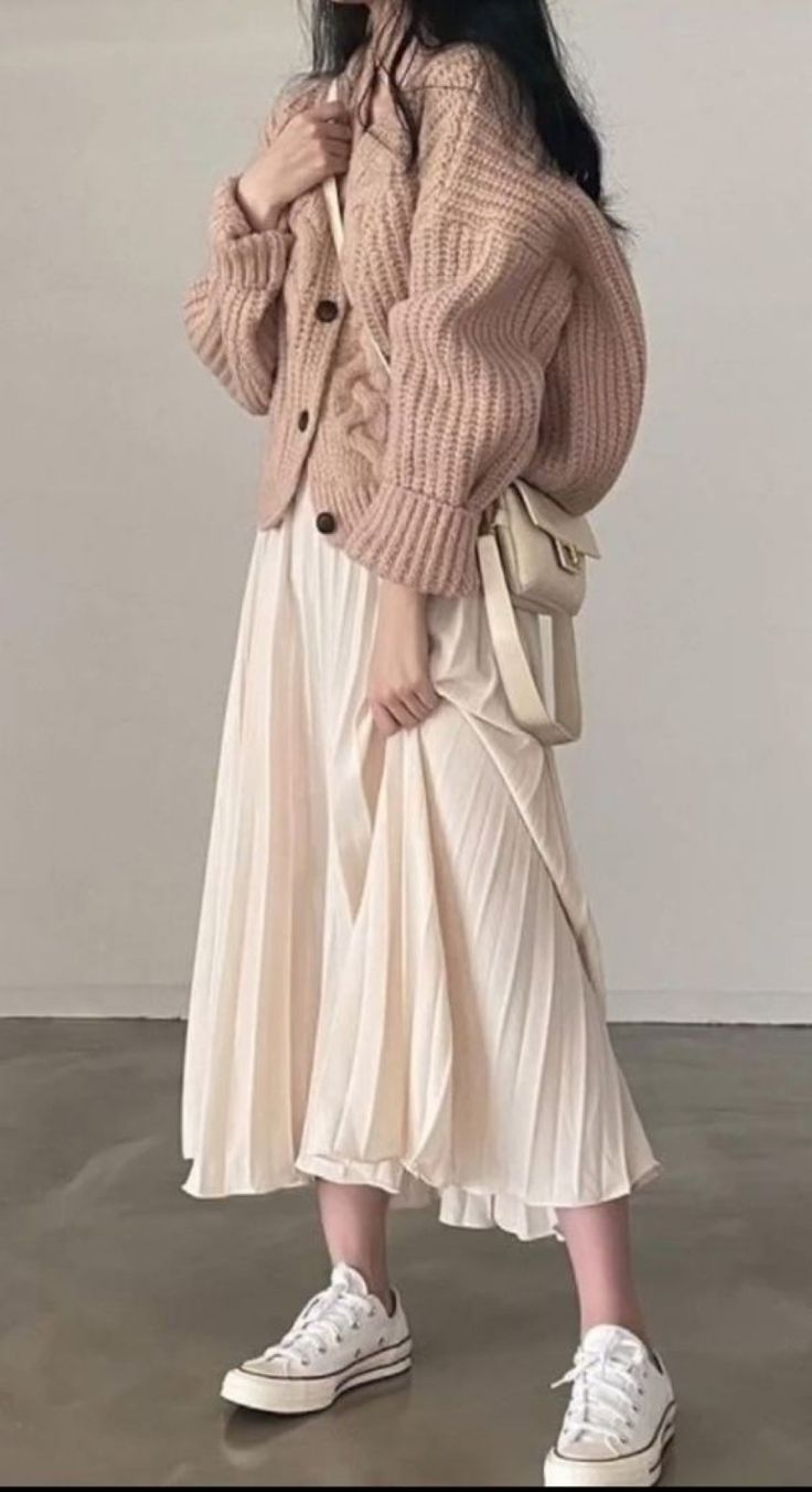 beige sweater outfit ideas 0038