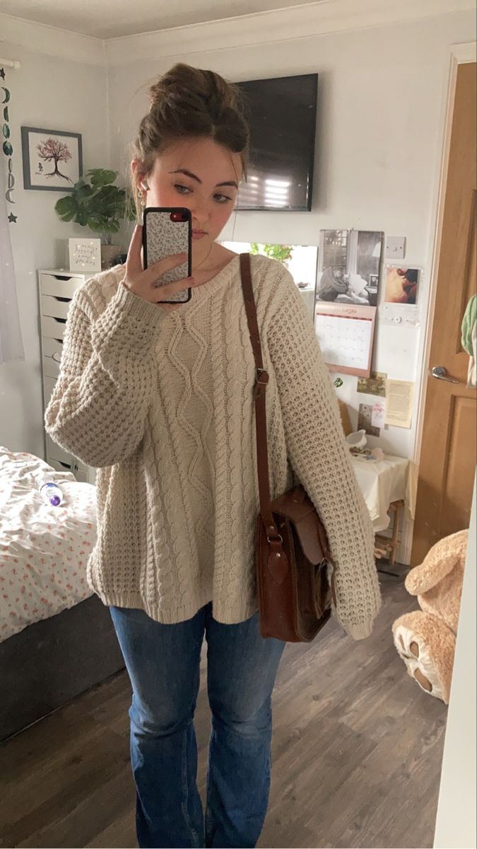 beige sweater outfit ideas 0052