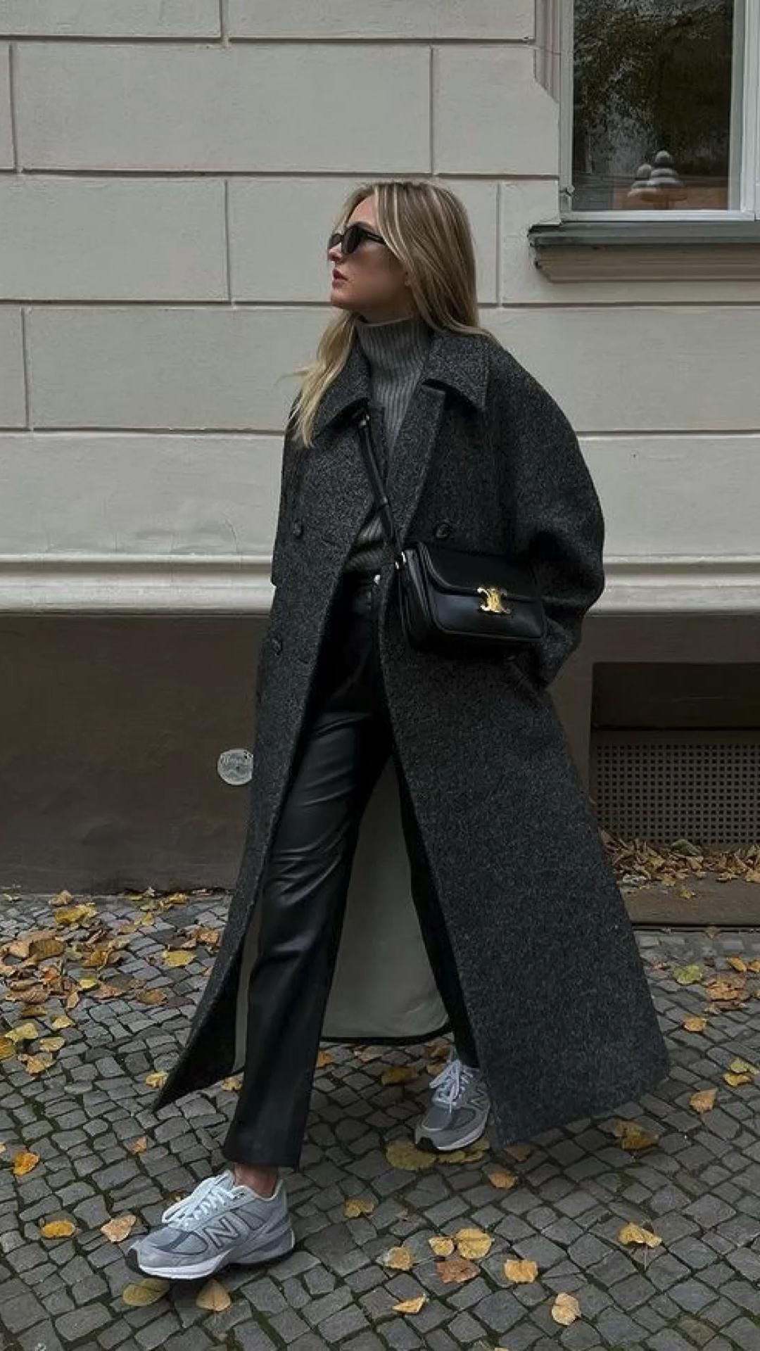 black coat outfit ideas 0026