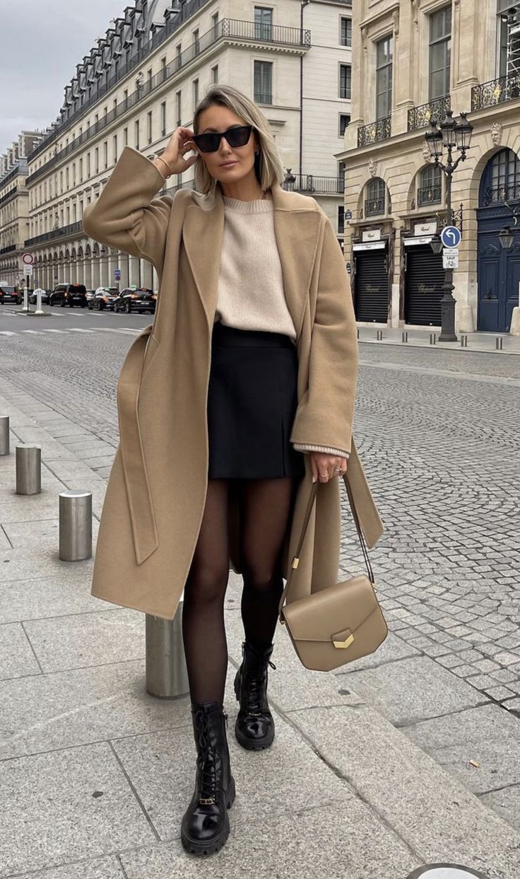 black coat outfit ideas 0074