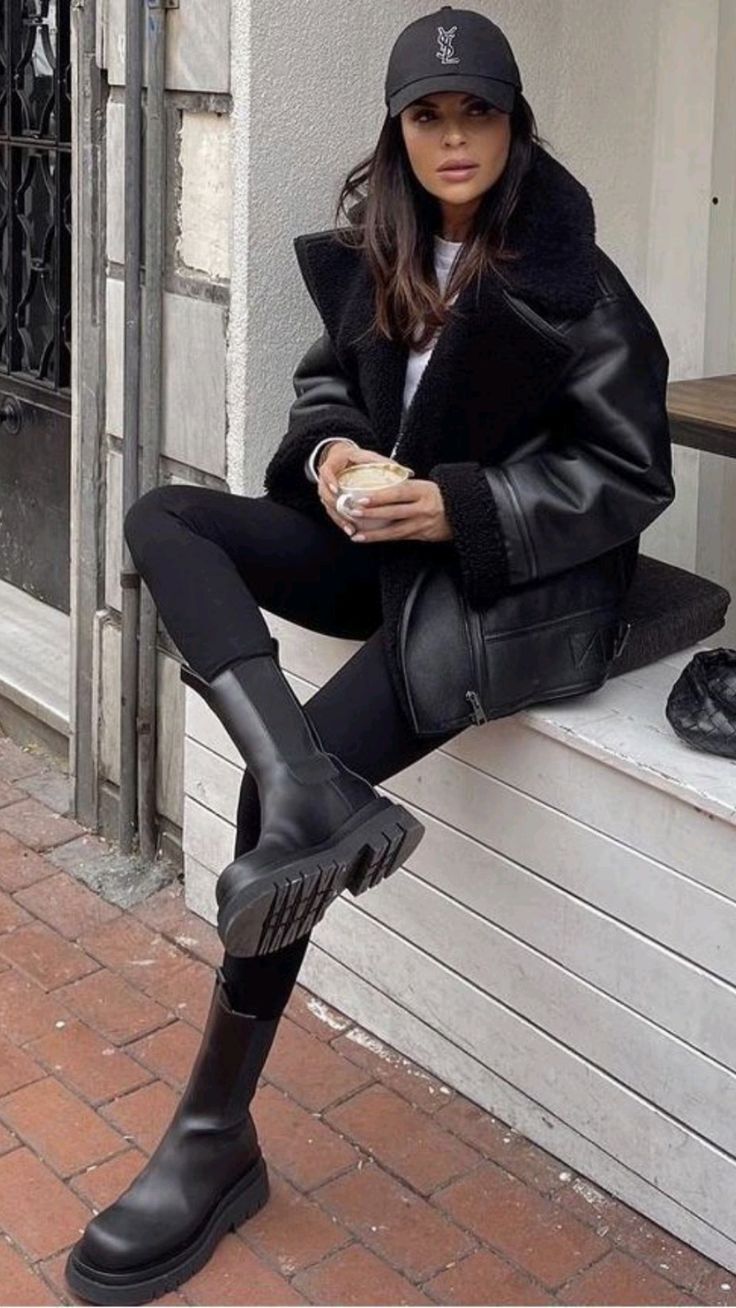 black coat outfit ideas 0082