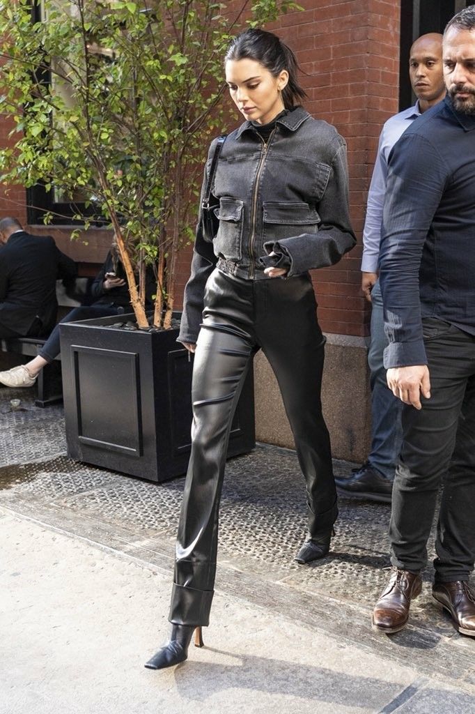 black leather pants outfit ideas 0093