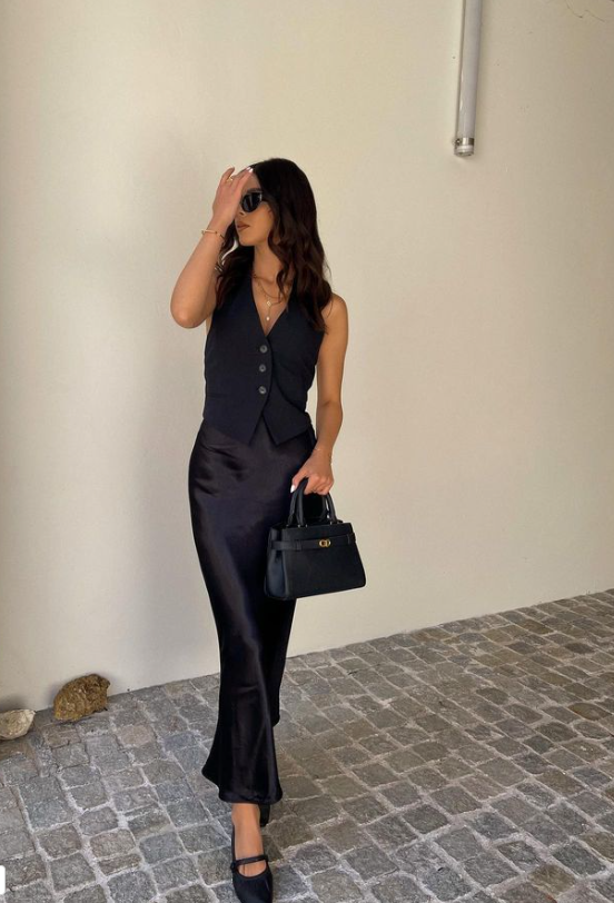 black pants outfit ideas for date night