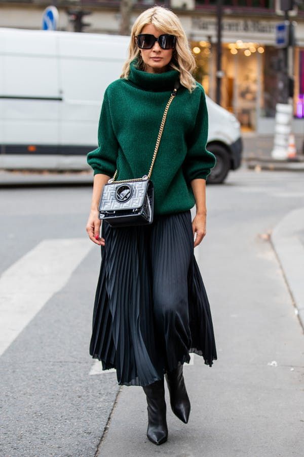 black pleated skirt outfit ideas 0027