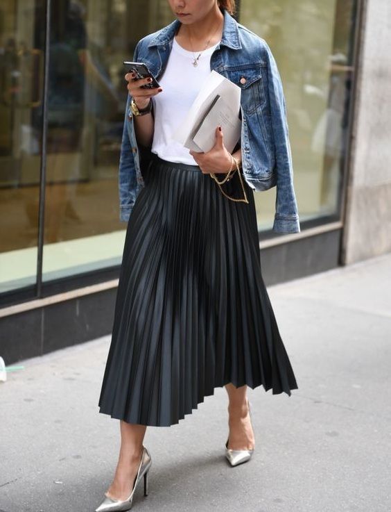 black pleated skirt outfit ideas 0036