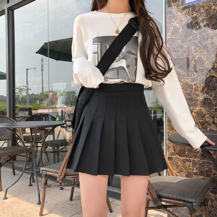 black pleated skirt outfit ideas 0049