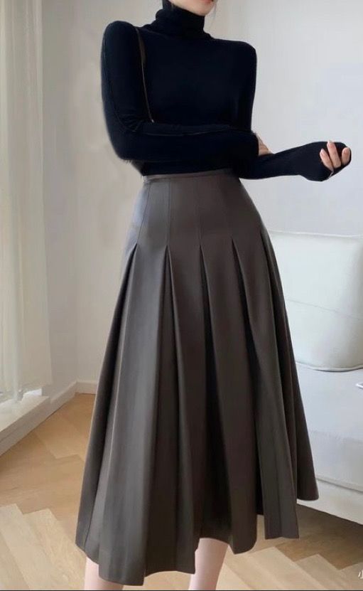 black pleated skirt outfit ideas 0057