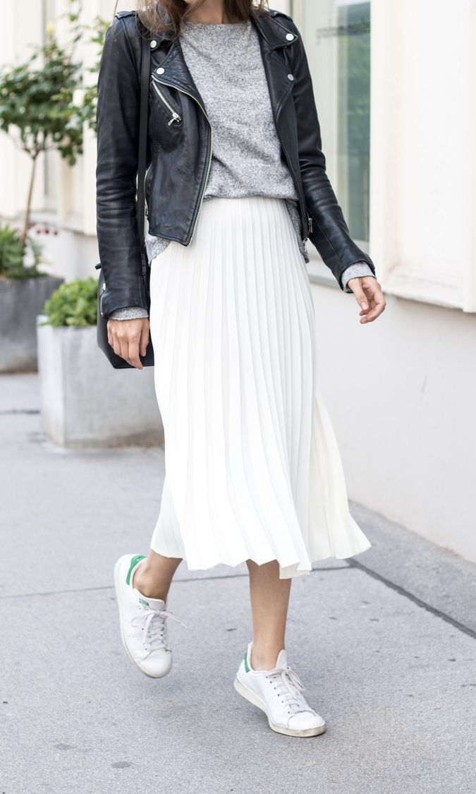 black pleated skirt outfit ideas 0075