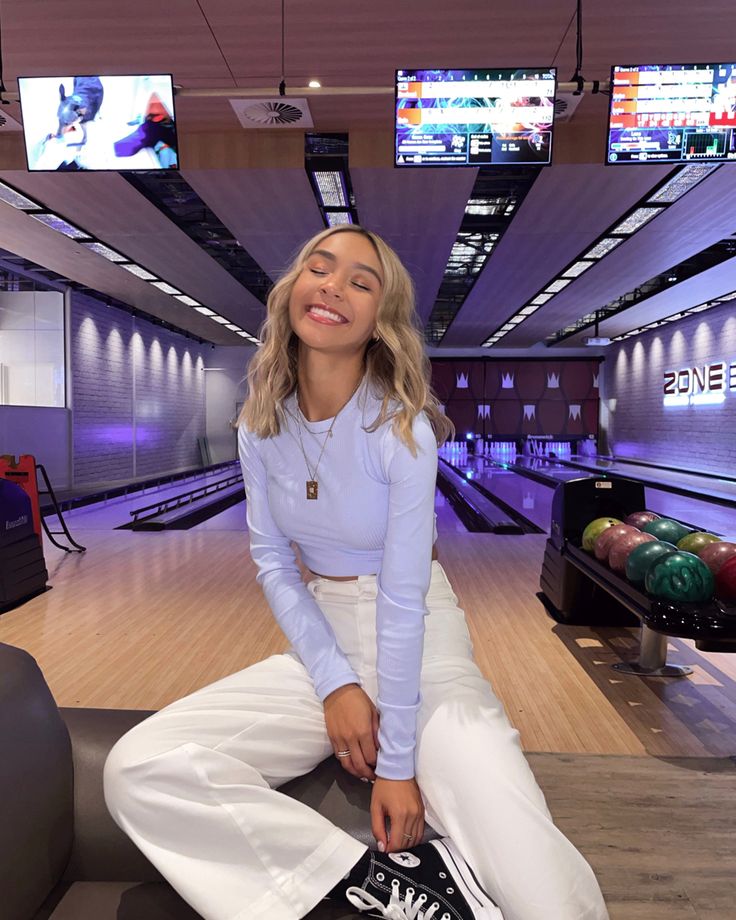 bowling date outfit ideas 0050