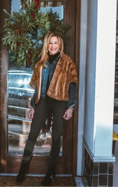 brown fur vest outfit ideas 0012