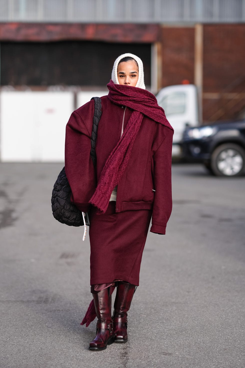 Burgundy outfit ideas 0070