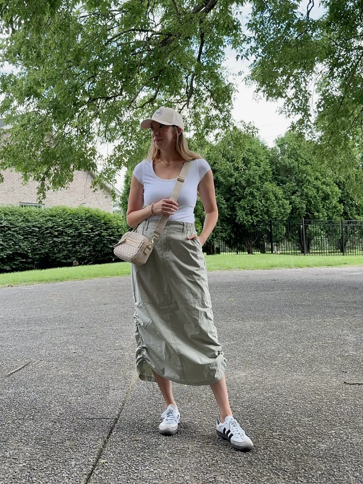 cargo skirt outfit ideas 0036