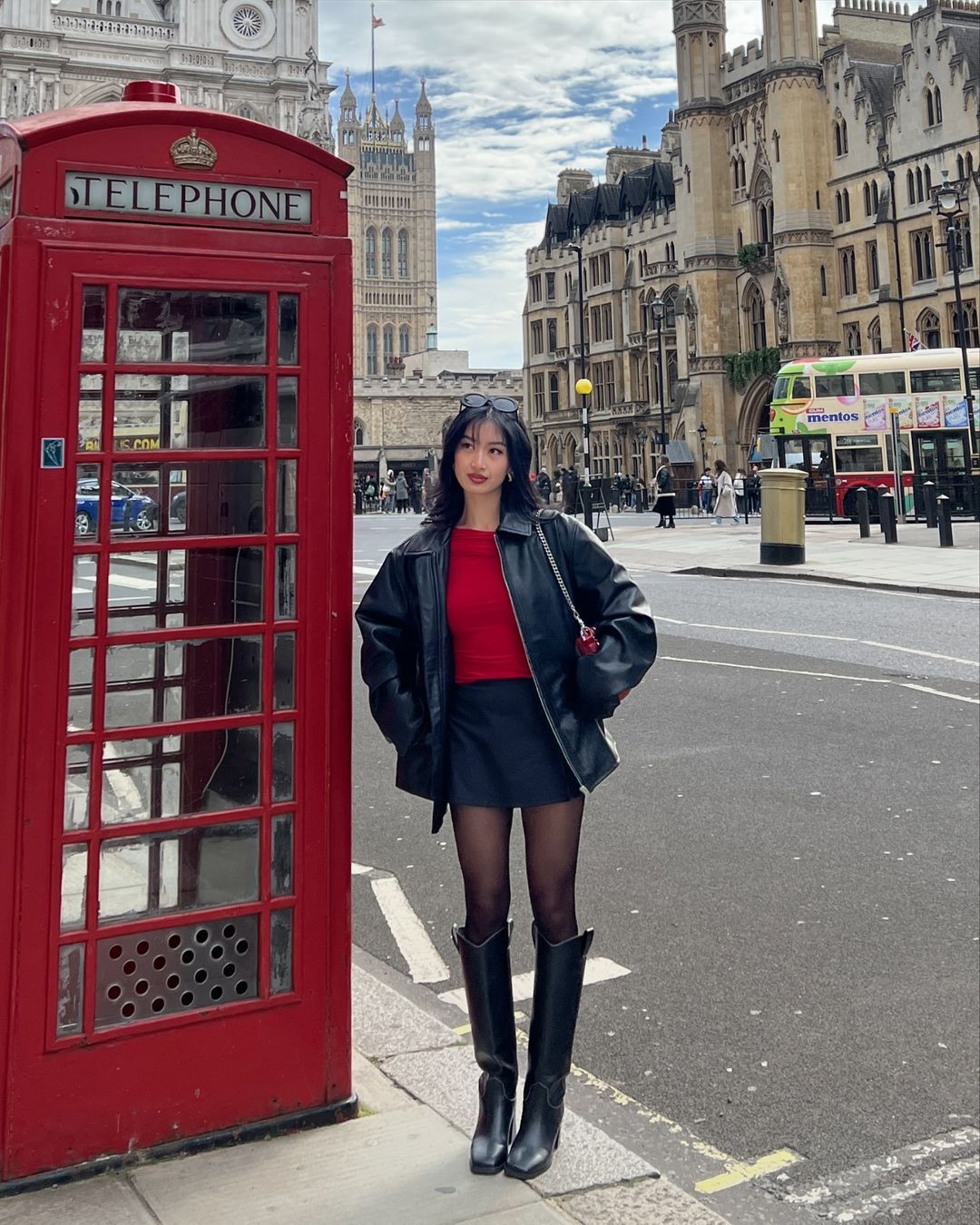 casual looks featuring a red leather skirt