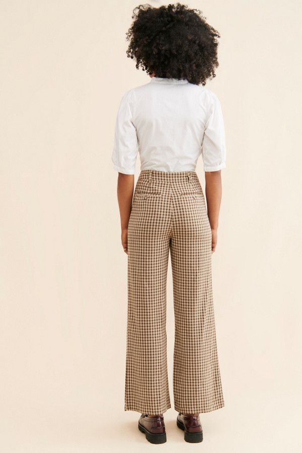 casual looks featuring gingham pants