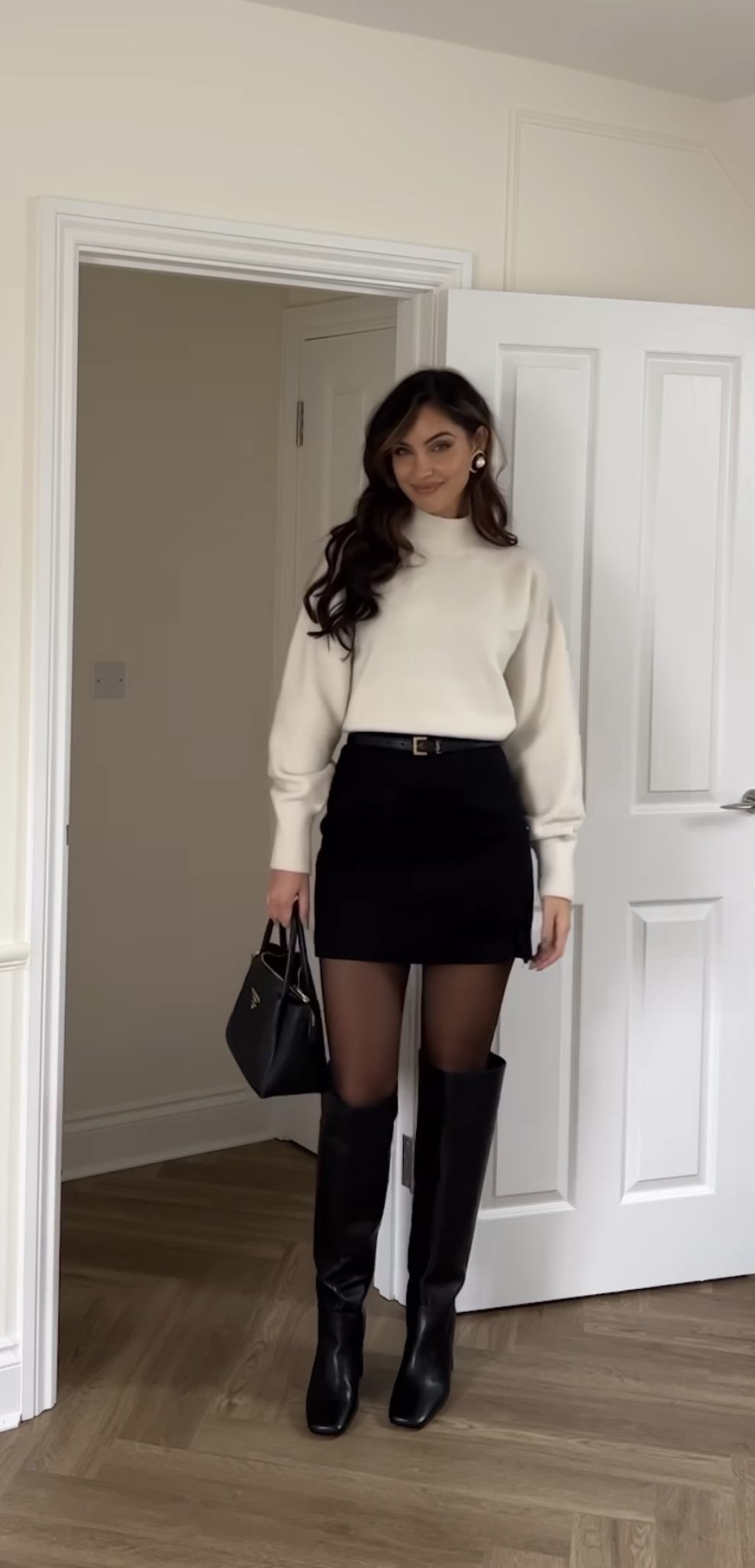 casual skirt and tights ensembles