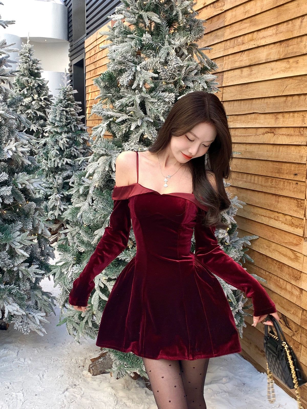 chic accessories for red velvet dress