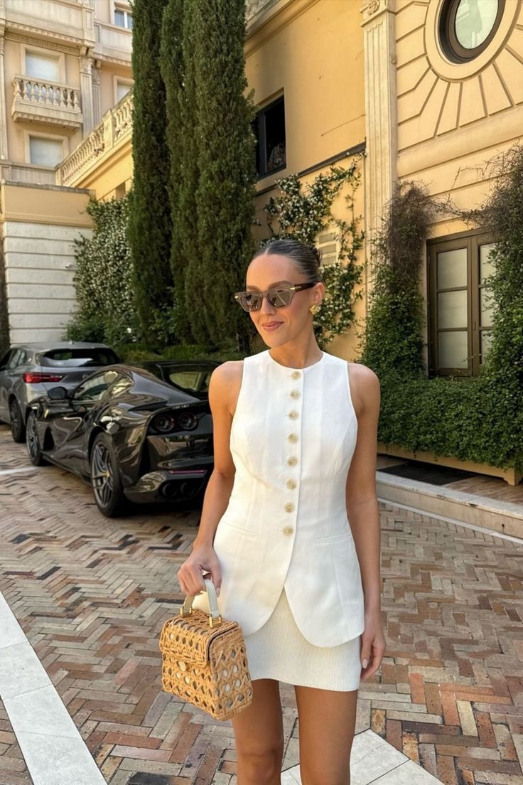 chic all white outfit ideas