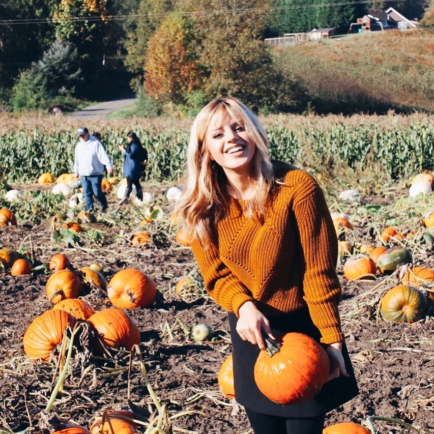 chic corn maze outfit variations