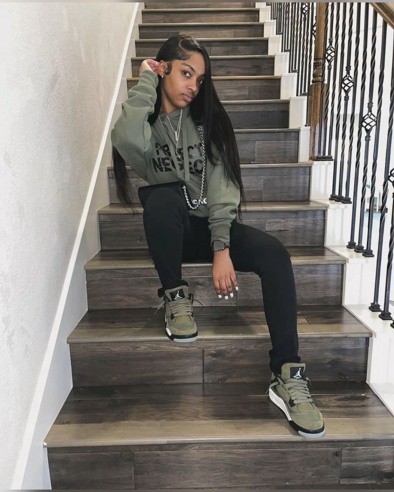 chic streetstyle with jordan 4 craft olive sneakers