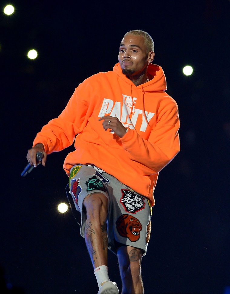 Chris Brown outfit ideas for music events