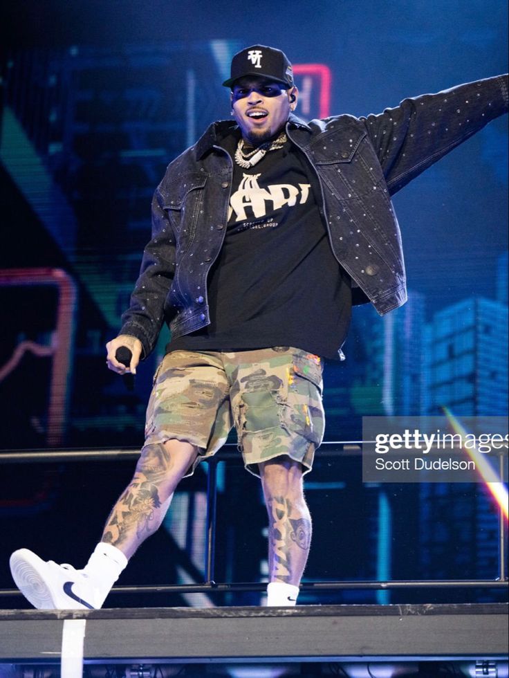 Chris Brown outfit ideas 0088