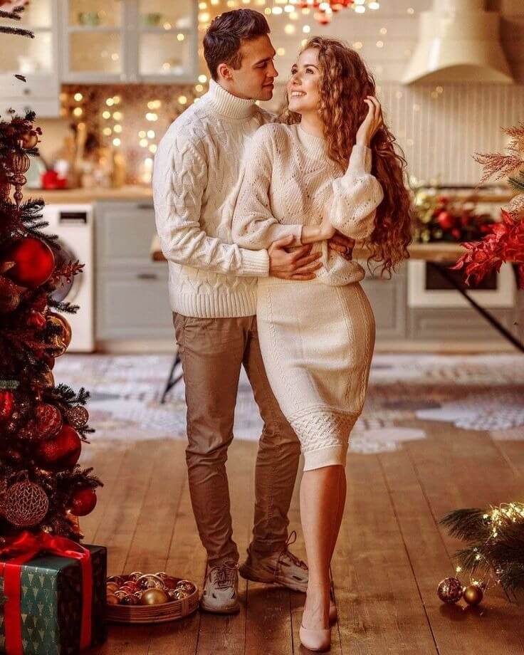 Christmas couple outfit ideas 0043