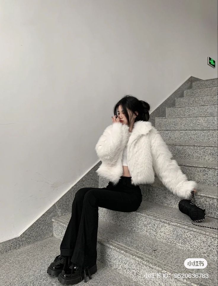 combining colors with a white fur coat