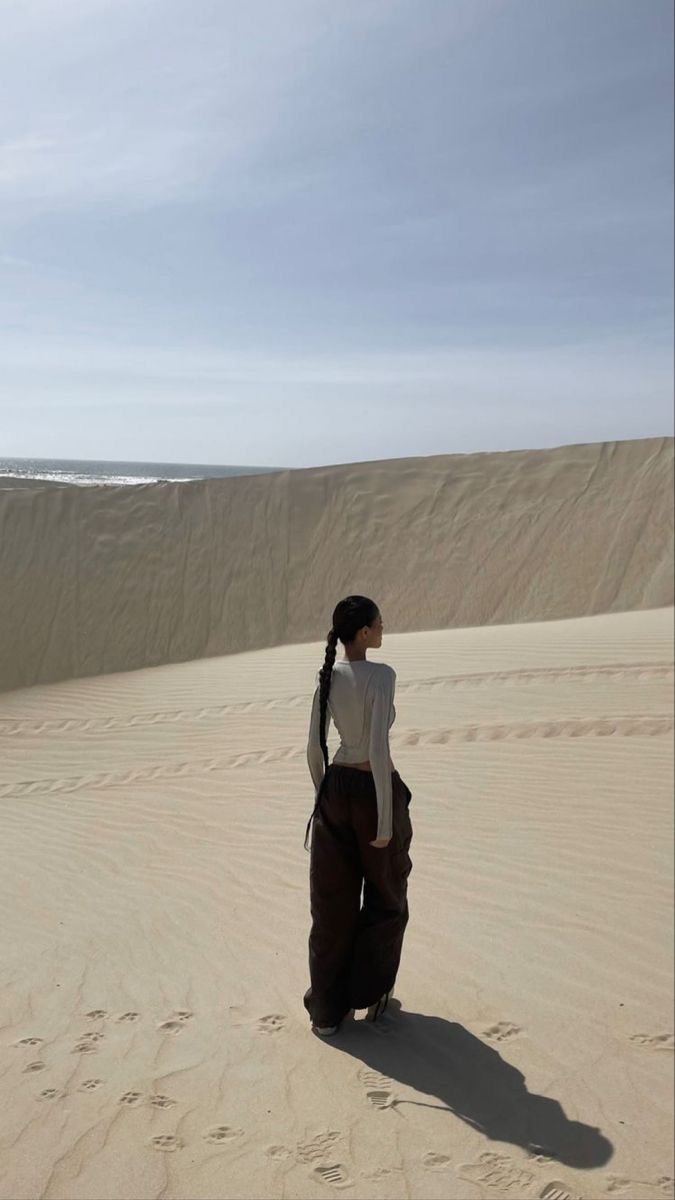 comfortable sand dunes outfit ideas for hiking