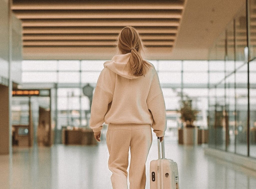 comfy airport outfit ideas 0024