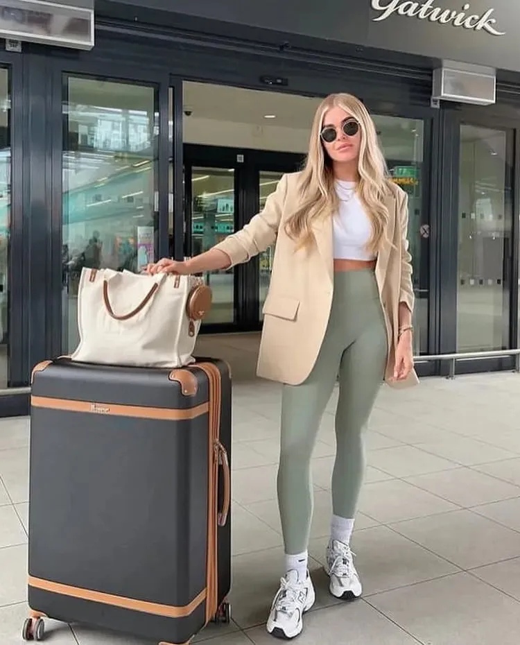 comfy airport outfit ideas 0070