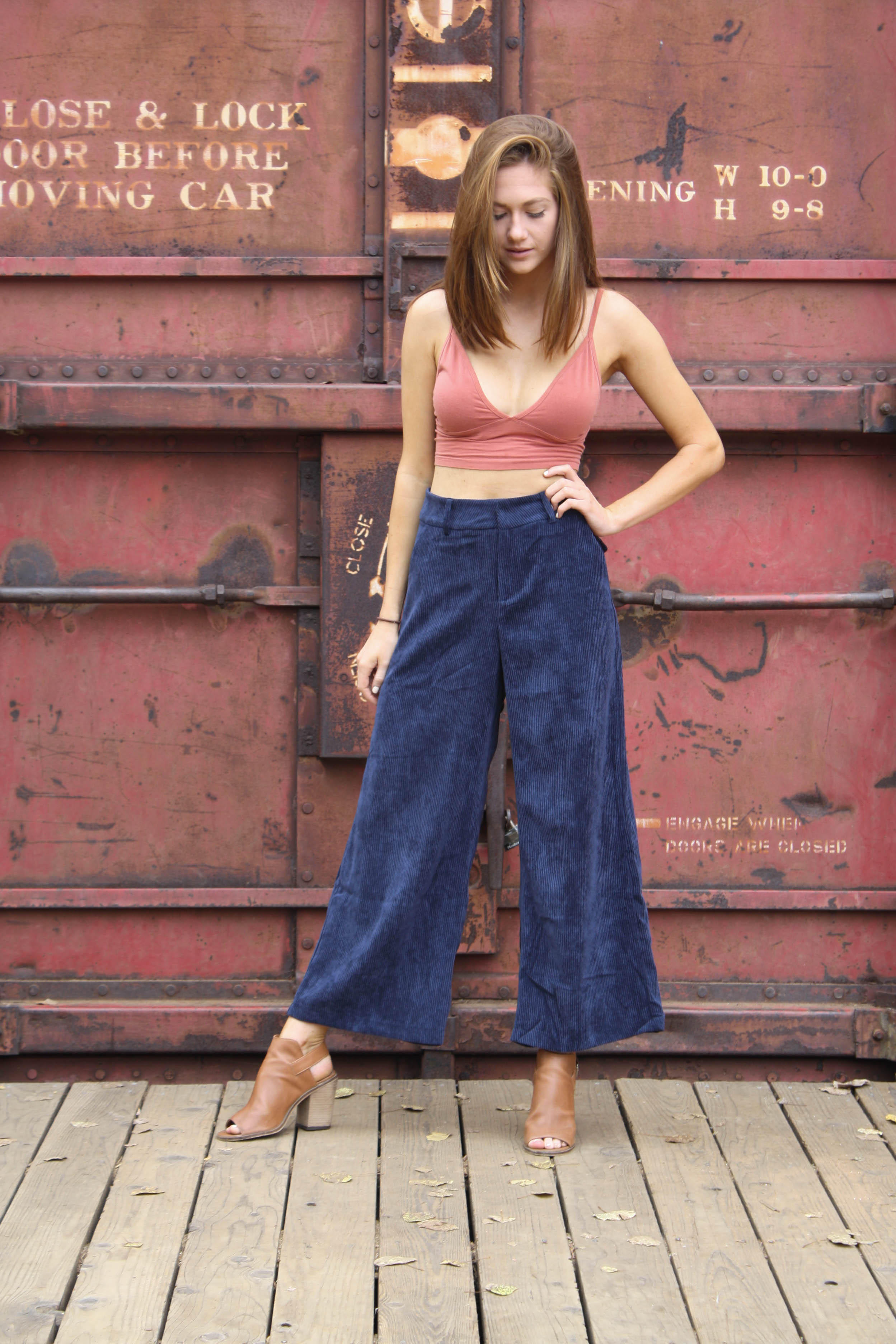 corduroy pants outfit ideas 0023