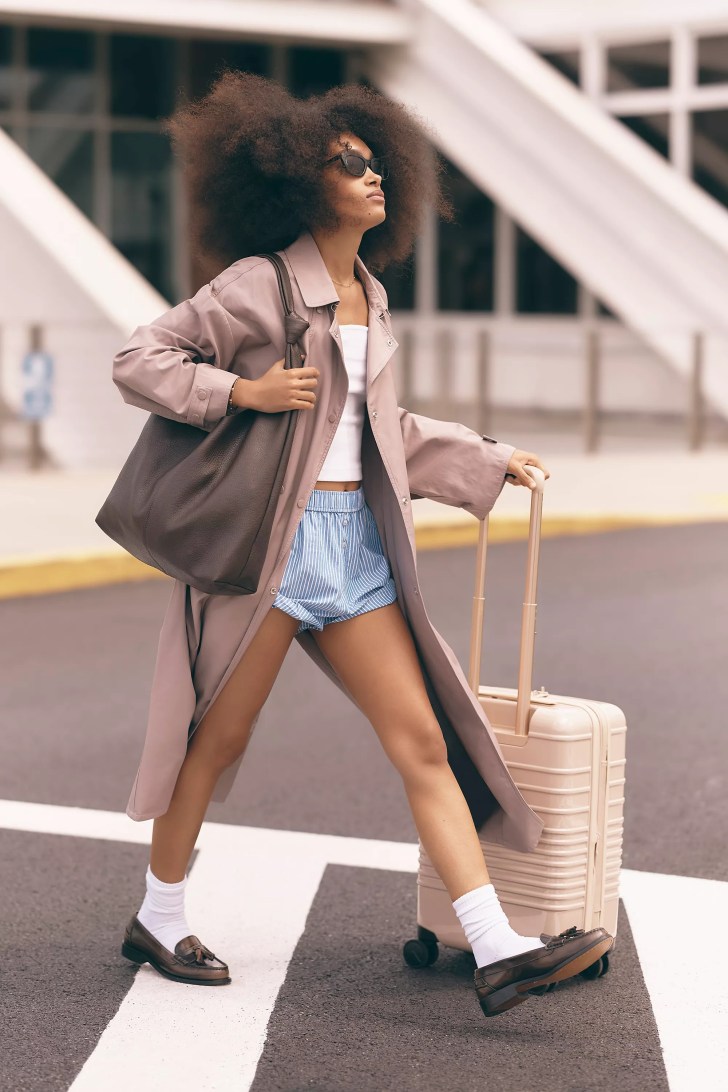 cozy airplane outfit ideas for winter