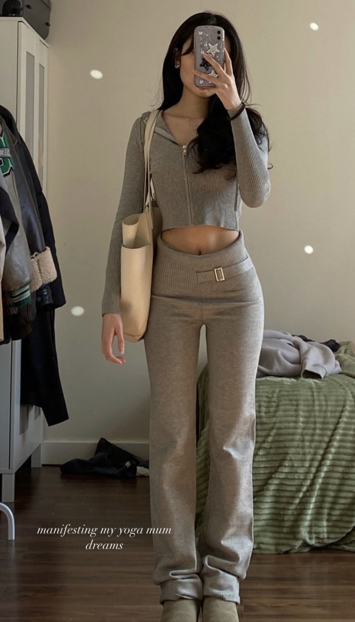 cute sweatpants outfit ideas 0027