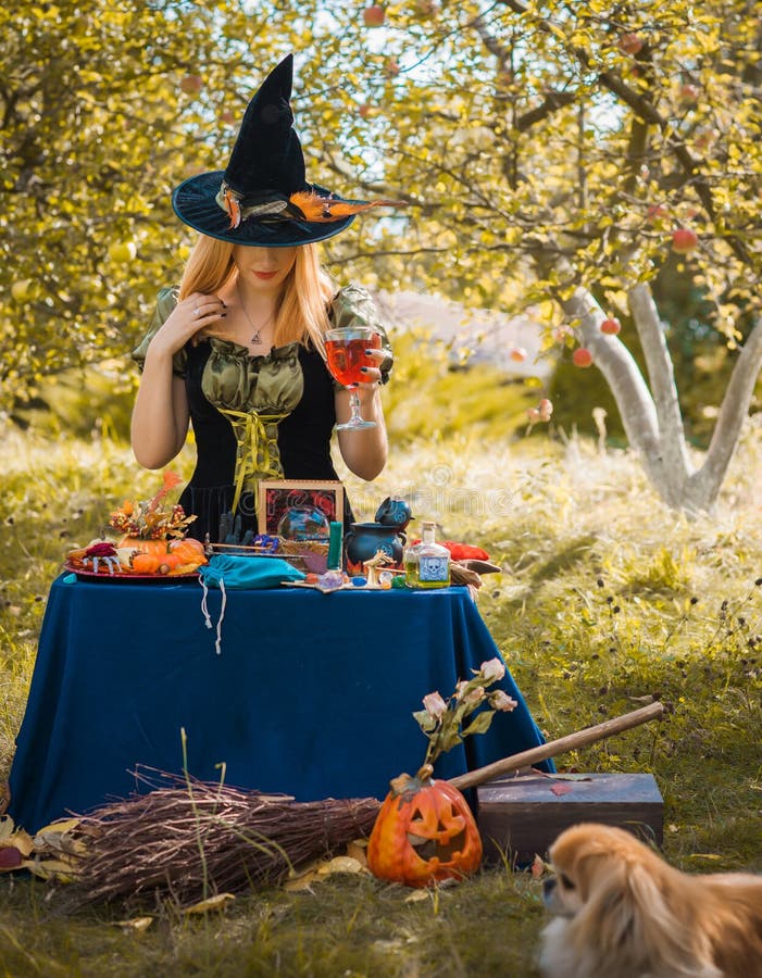 cute witch outfit ideas 0046