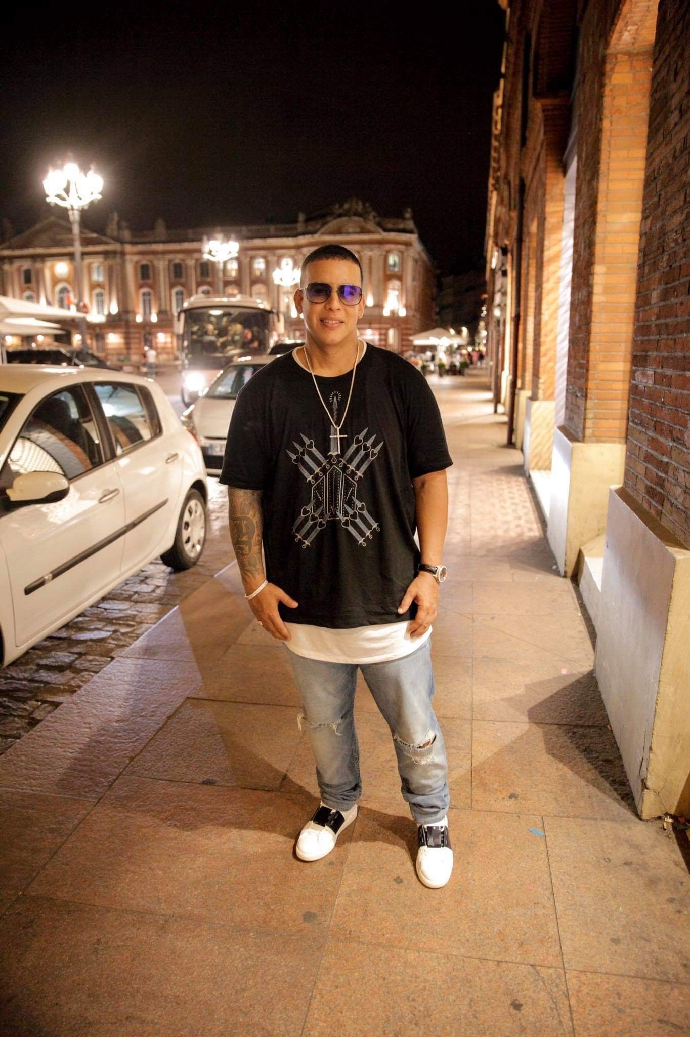 Daddy Yankee outfit ideas for casual looks