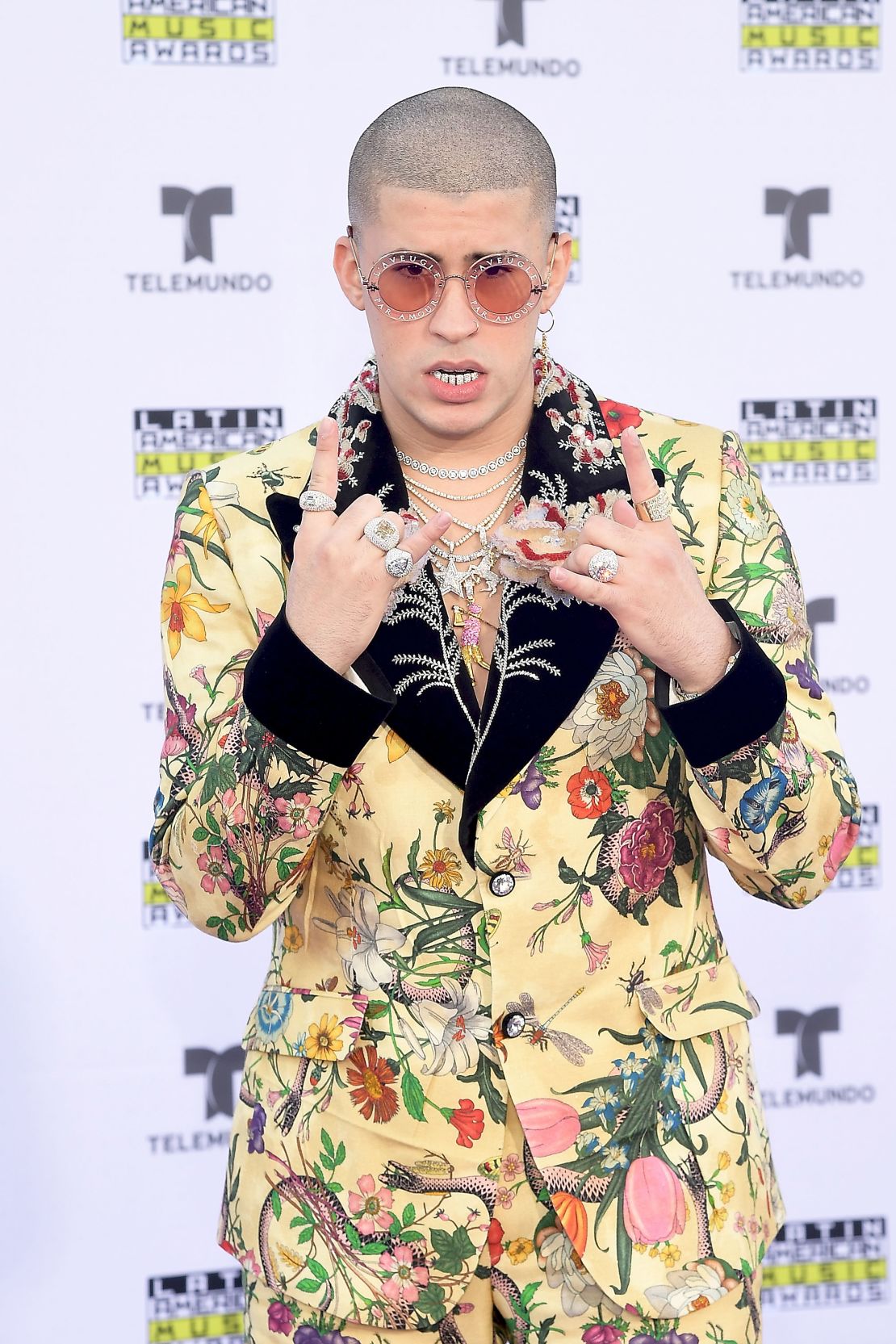 Daddy Yankee outfit ideas 0063