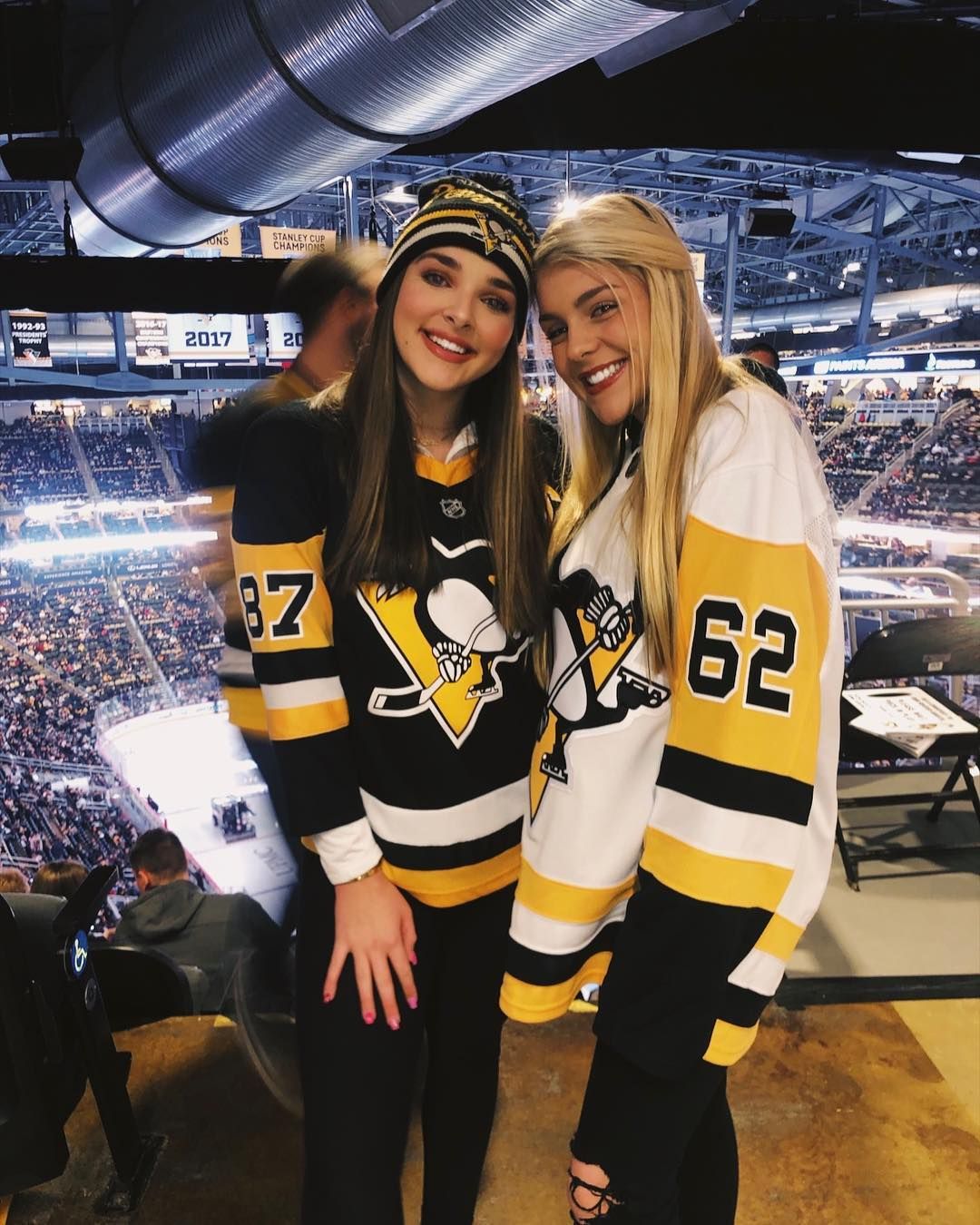 date night hockey game outfit ideas 0068