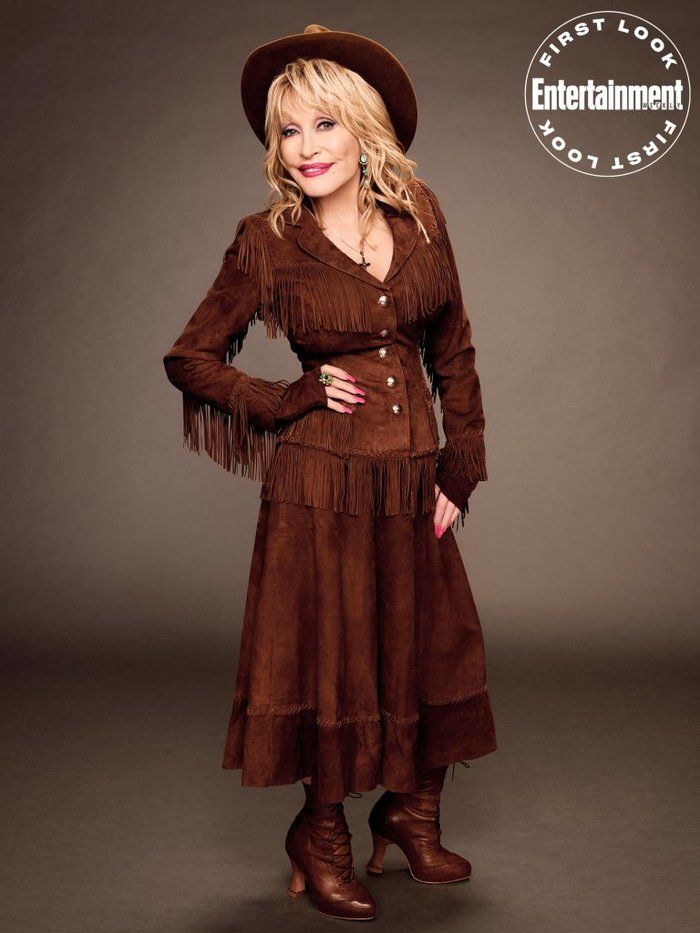 Dolly Parton outfit ideas 0025