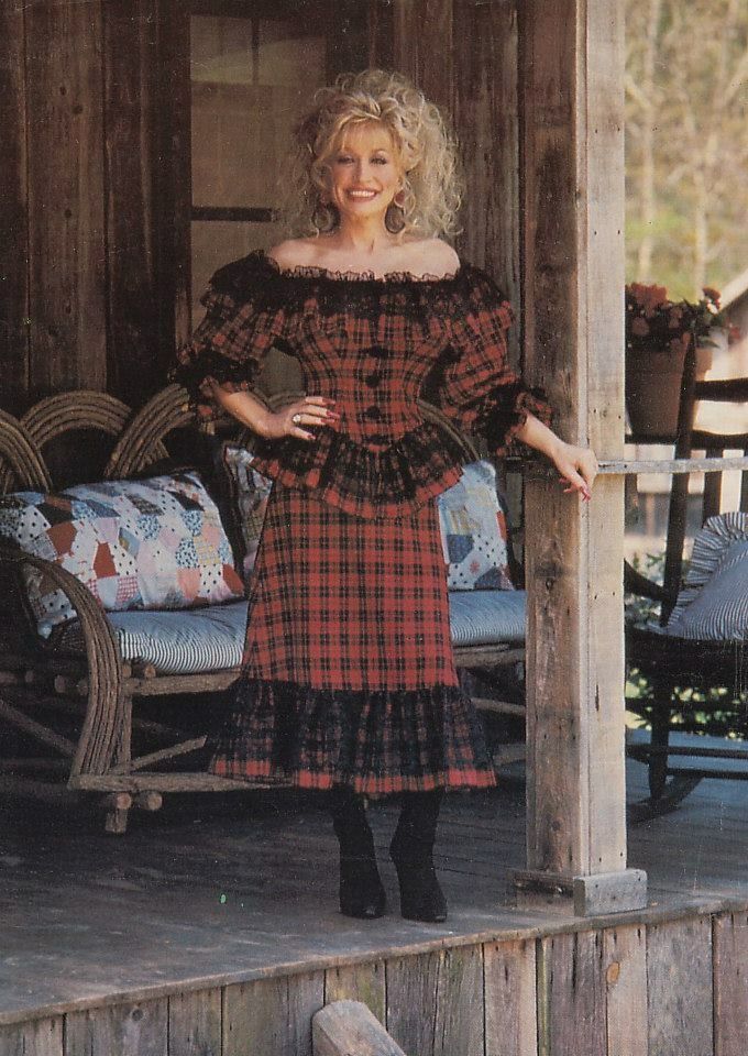 Dolly Parton outfit ideas 0044