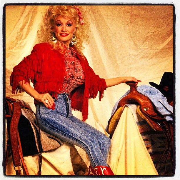 Dolly Parton outfit ideas 0078